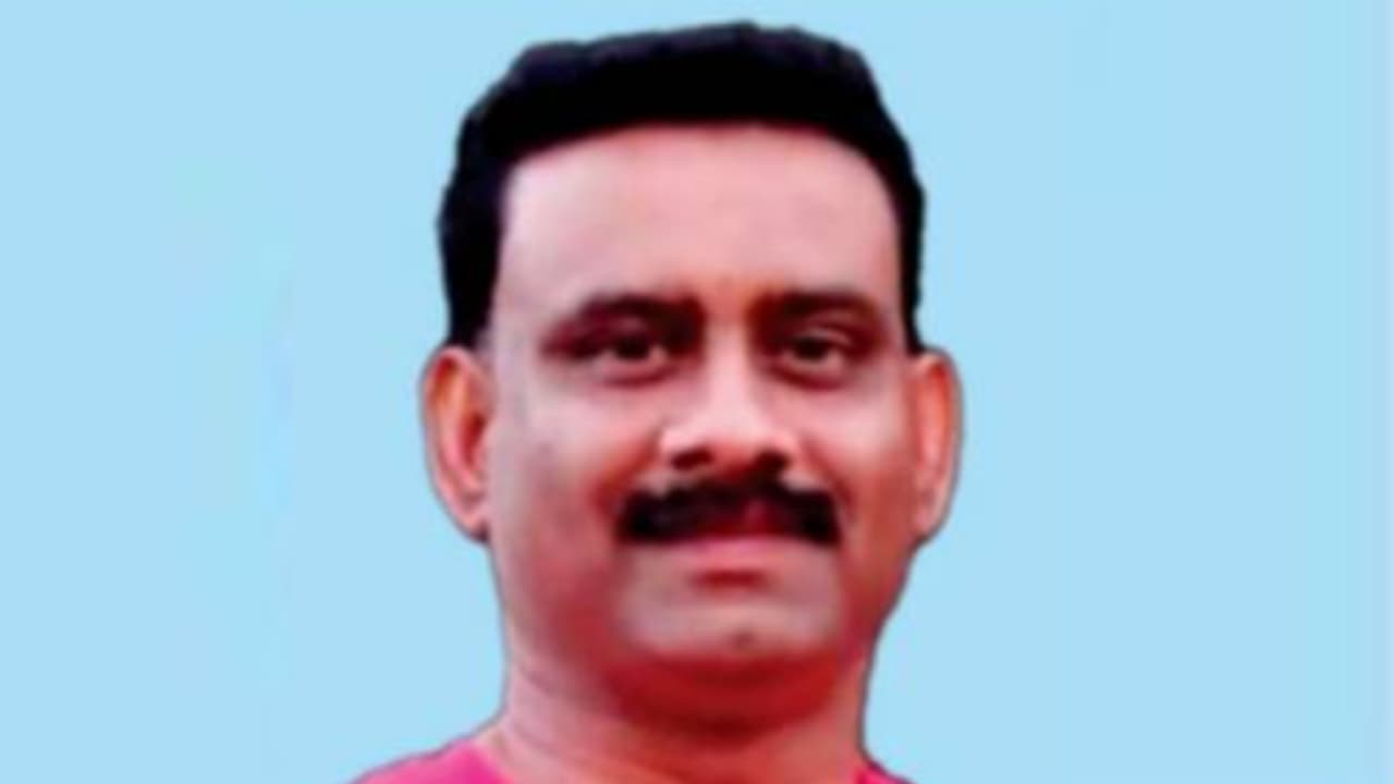 Bsnl worker Bsnl worker