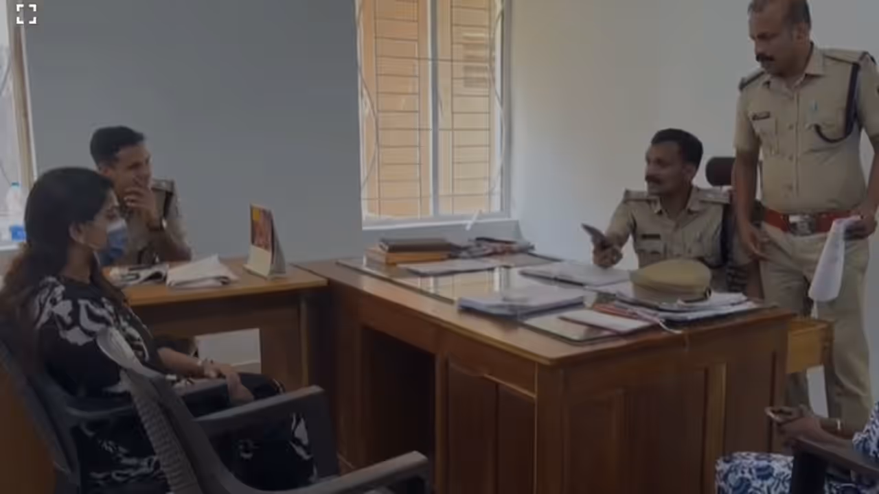 Kavya Kavya
