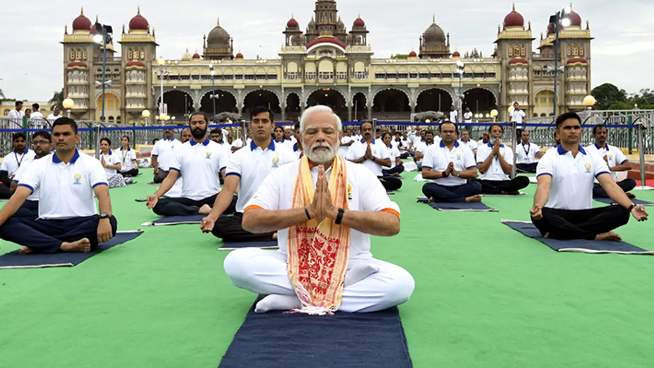 pm modi effective yoga pm modi effective yoga