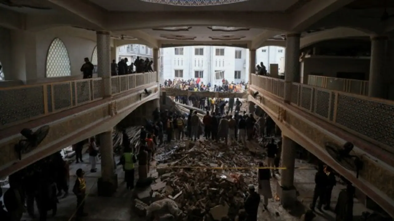 Representational Image of mosque blast in Pakistan (Image/Reuters) Representational Image of mosque blast in Pakistan (Image/Reuters)