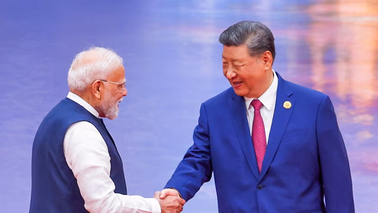 PM Modi handshake with Chinese President Xi Jinping