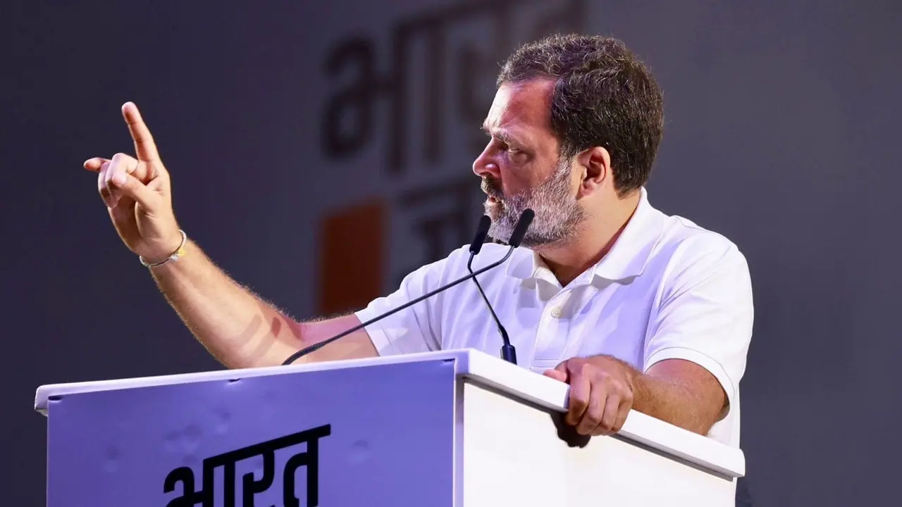 Lok Sabha Election 2024 Rahul Gandhi of Congress made big promises for women bsm Lok Sabha Election 2024 Rahul Gandhi of Congress made big promises for women bsm