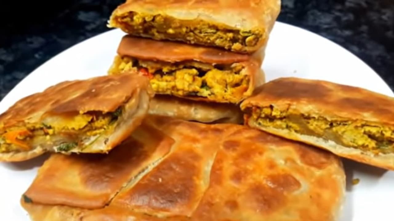 Chicken Mughlai Paratha