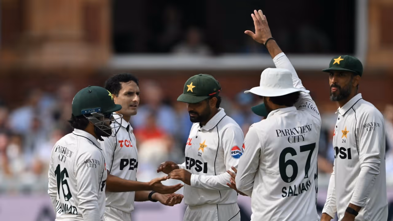 Pakistan Team vs England in the 2nd Test at Lord's Pakistan Team vs England in the 2nd Test at Lord's