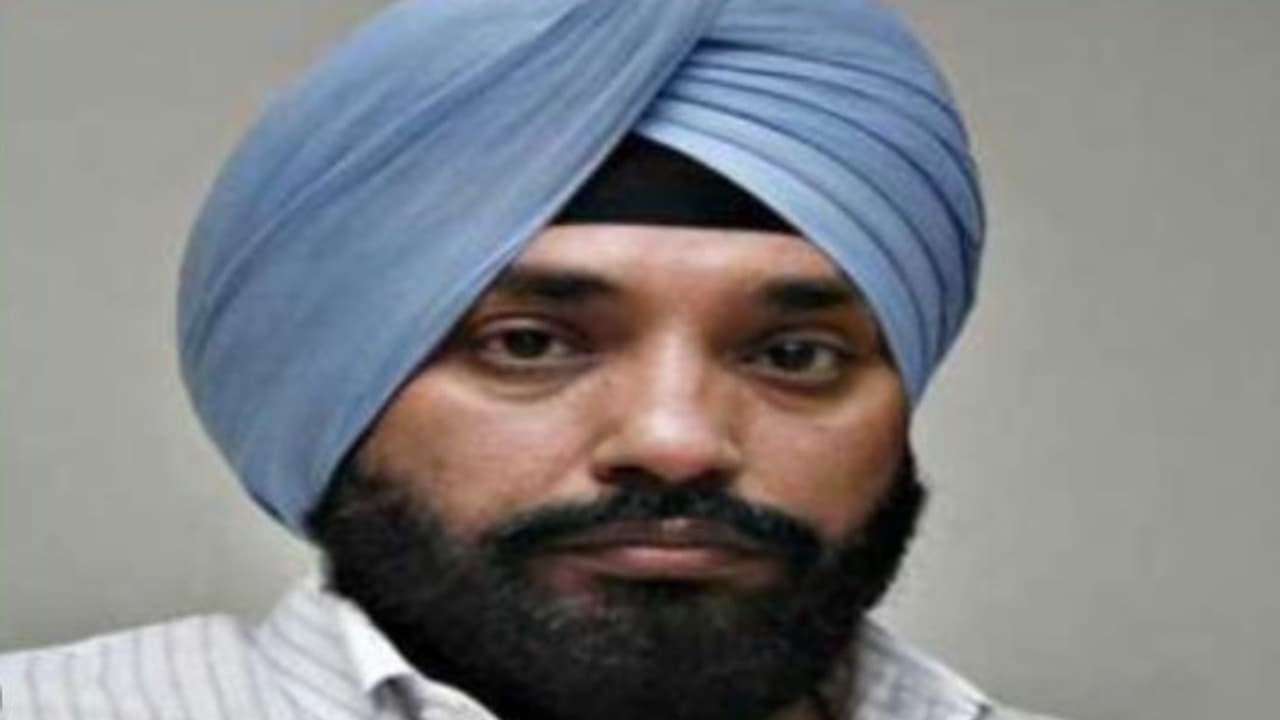 arvinder singh lovely.j arvinder singh lovely.j