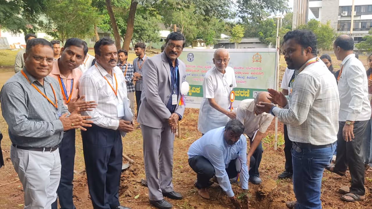 SE Sudheendra SE Sudheendra