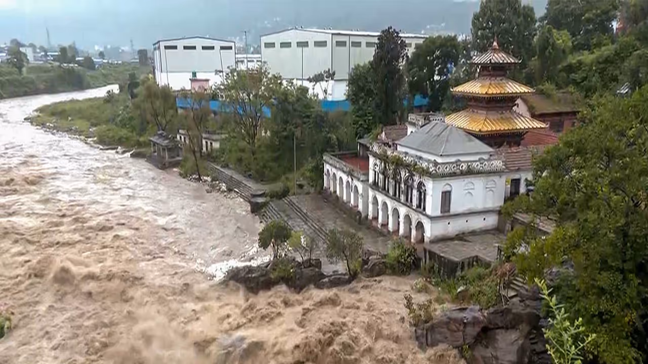 Nepal Floods and Landslides Leave 21 Dead and 5 Missing Nepal Floods and Landslides Leave 21 Dead and 5 Missing