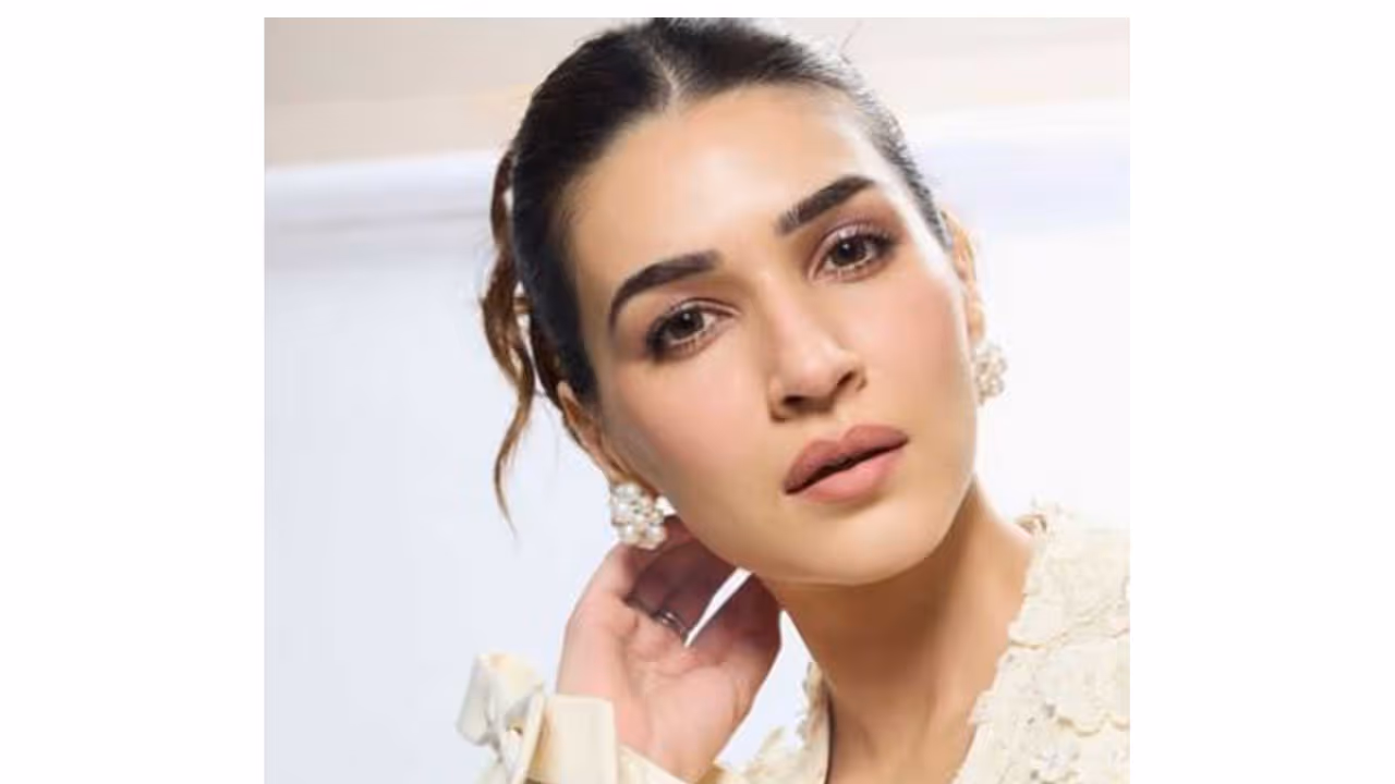 KRITI SANON KRITI SANON
