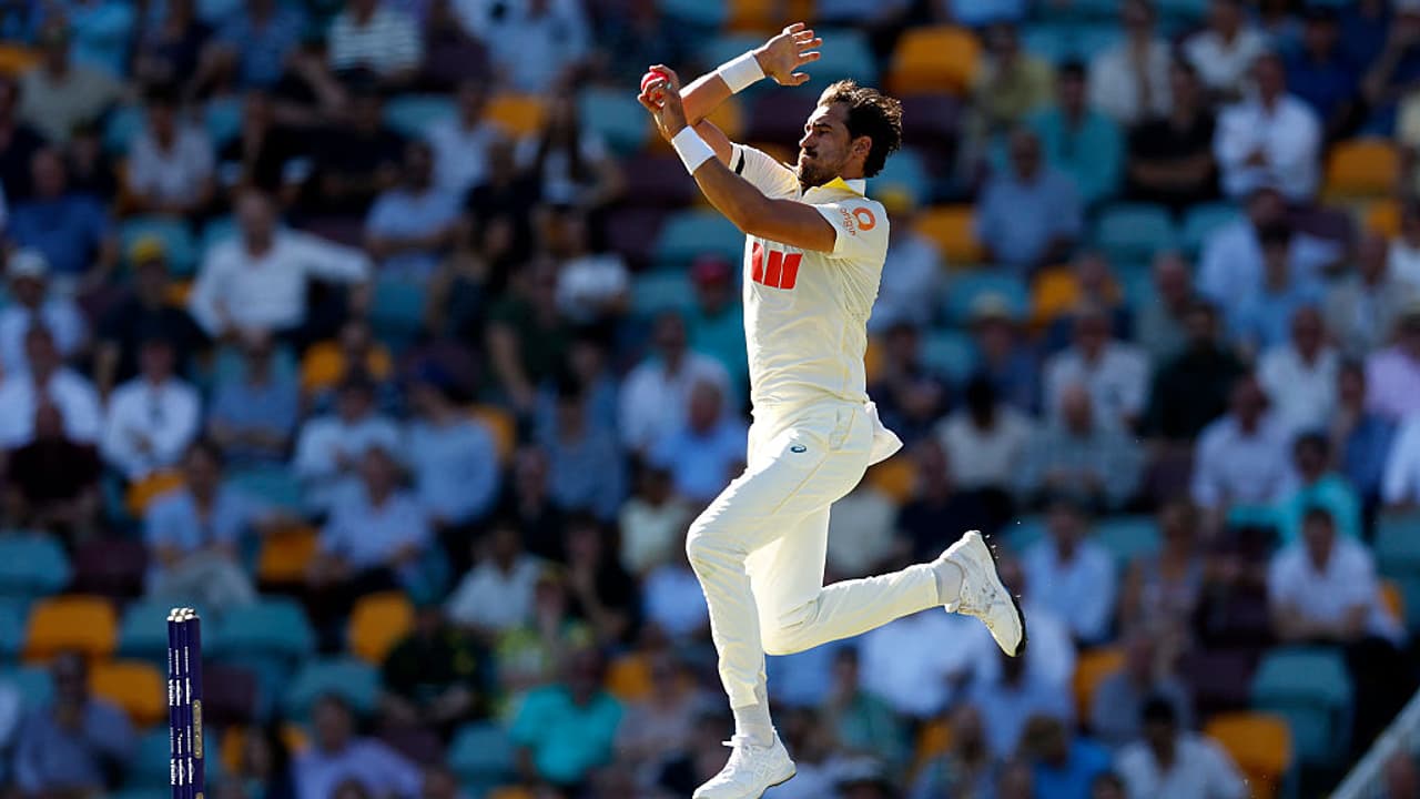 Mitchell Starc vs Jasprit Bumrah Mitchell Starc vs Jasprit Bumrah