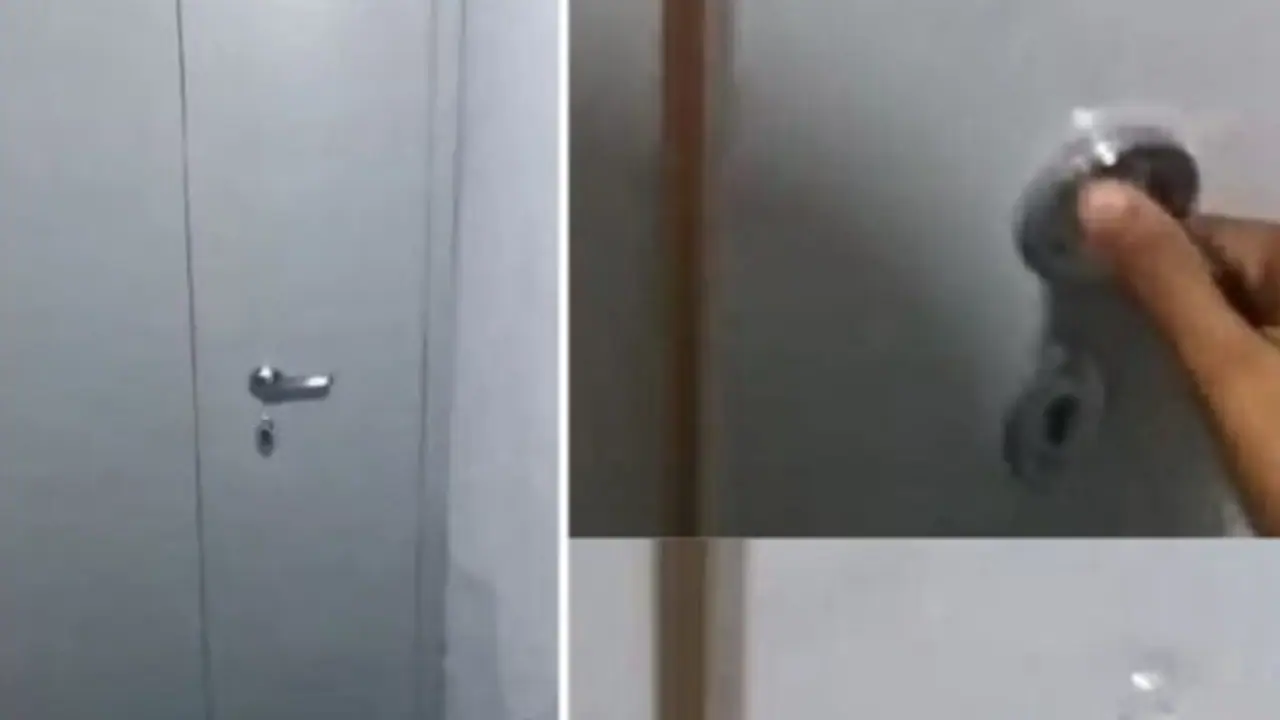 almirah.jpg almirah.jpg