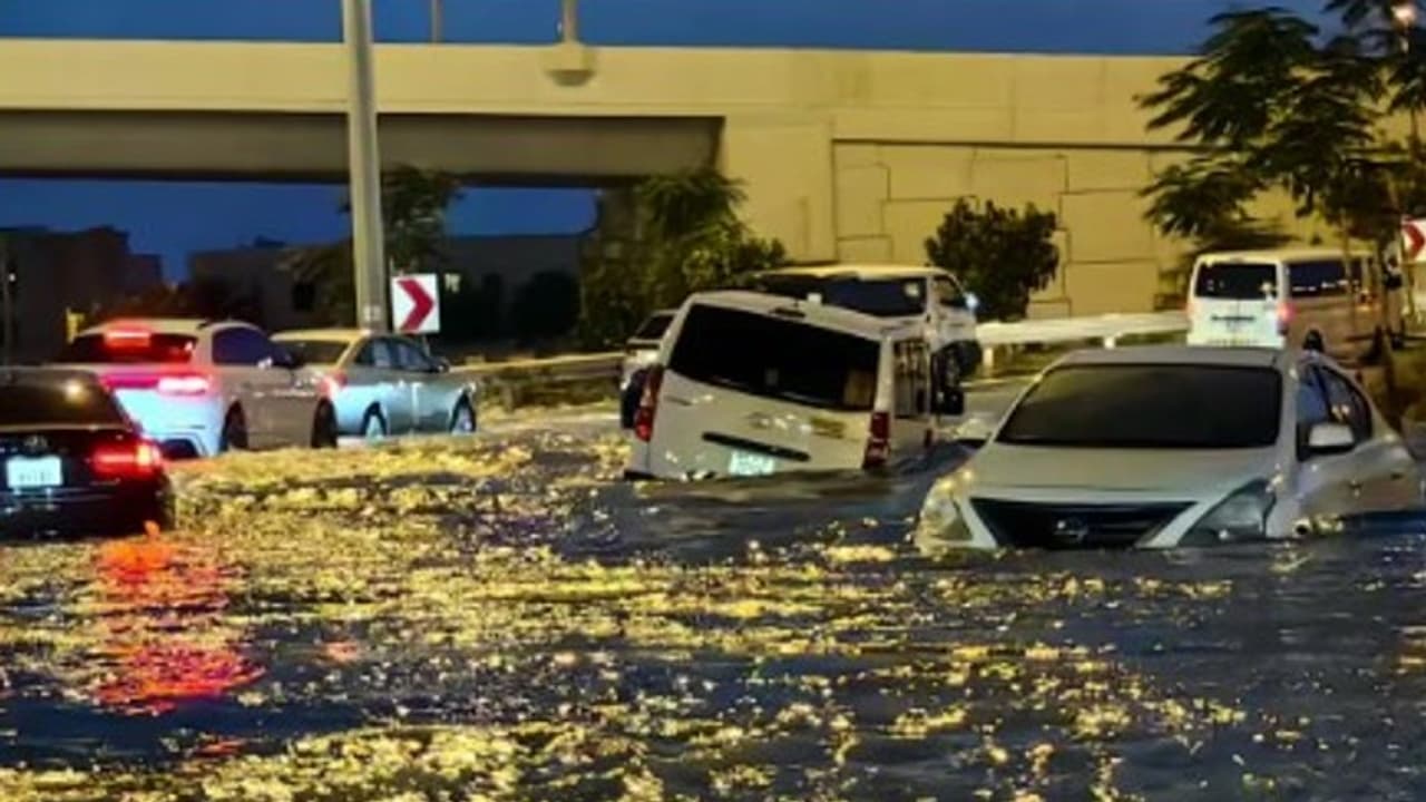 dubai rain news 1.jpg