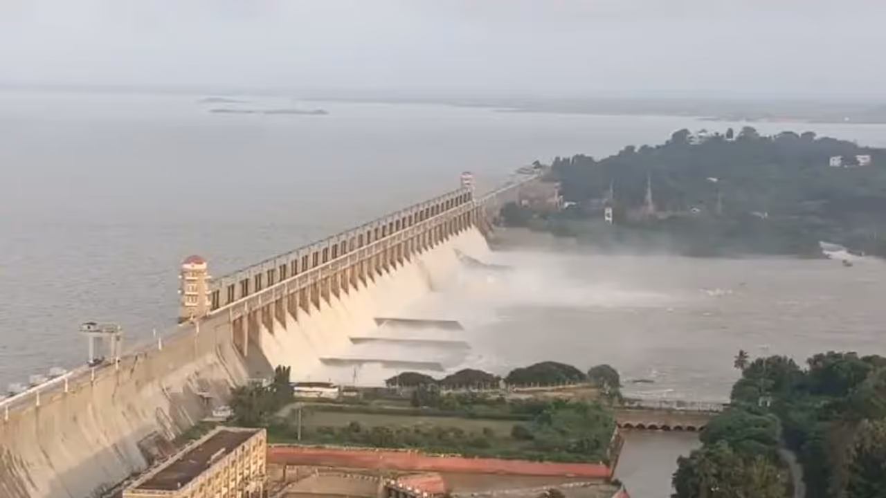 tungabhadra Koppal farmers protest for water