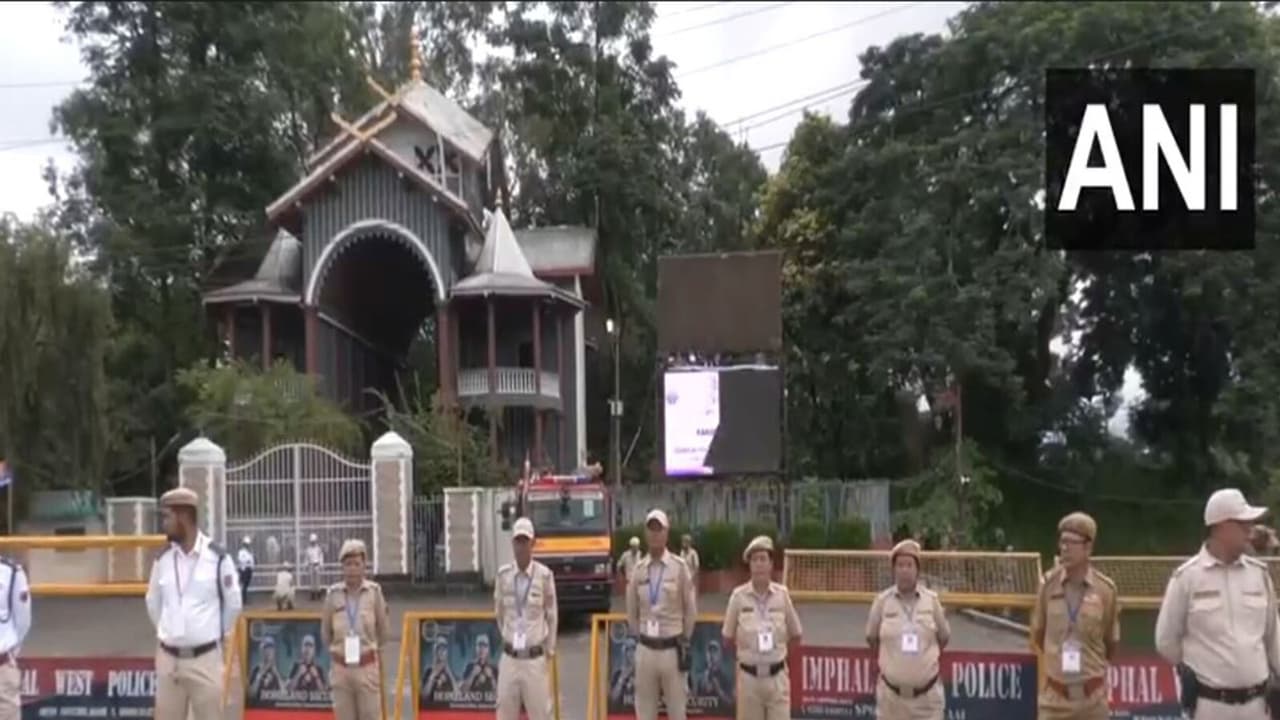 মোদীর মণিপুর সফর 