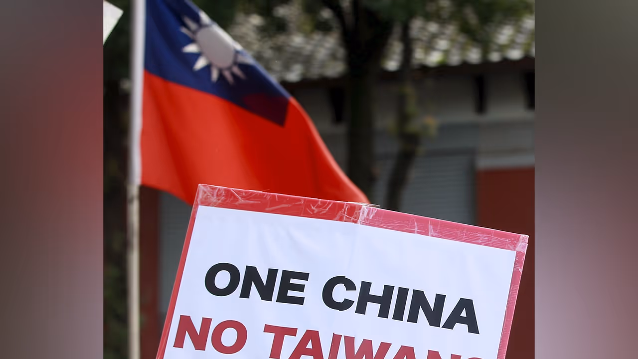 Taiwan accuses China