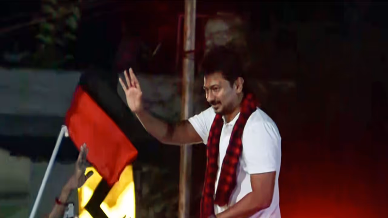 Udhayanidhi Stalin Released From Police Custody Amid Grand Welcome by DMK Cadres Udhayanidhi Stalin Released From Police Custody Amid Grand Welcome by DMK Cadres