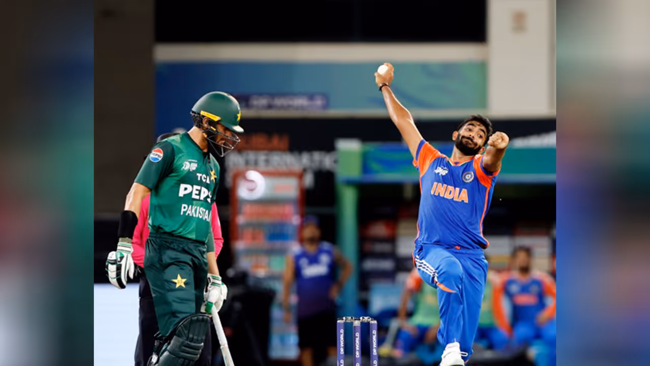 Pakistan's Shaheen Afridi and India quick Jasprit Bumrah Pakistan's Shaheen Afridi and India quick Jasprit Bumrah