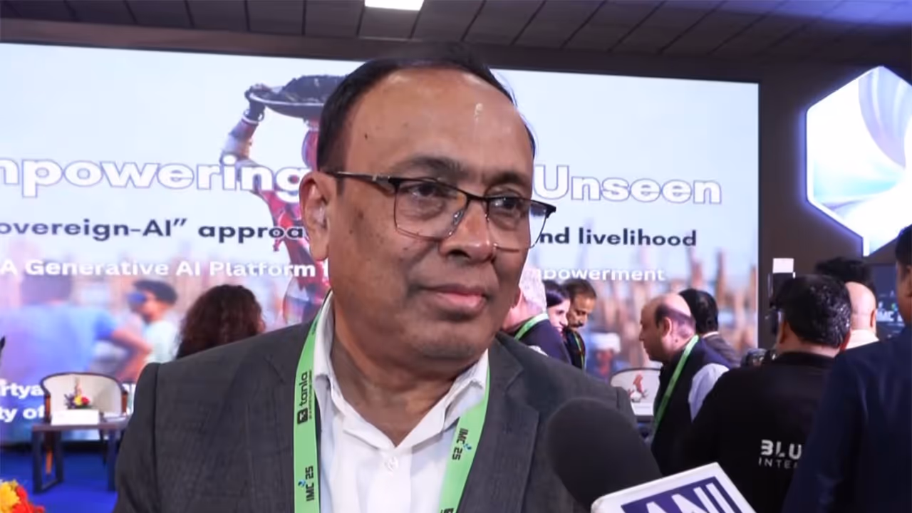 Manoj Kumar Singh, DG Digital Networks