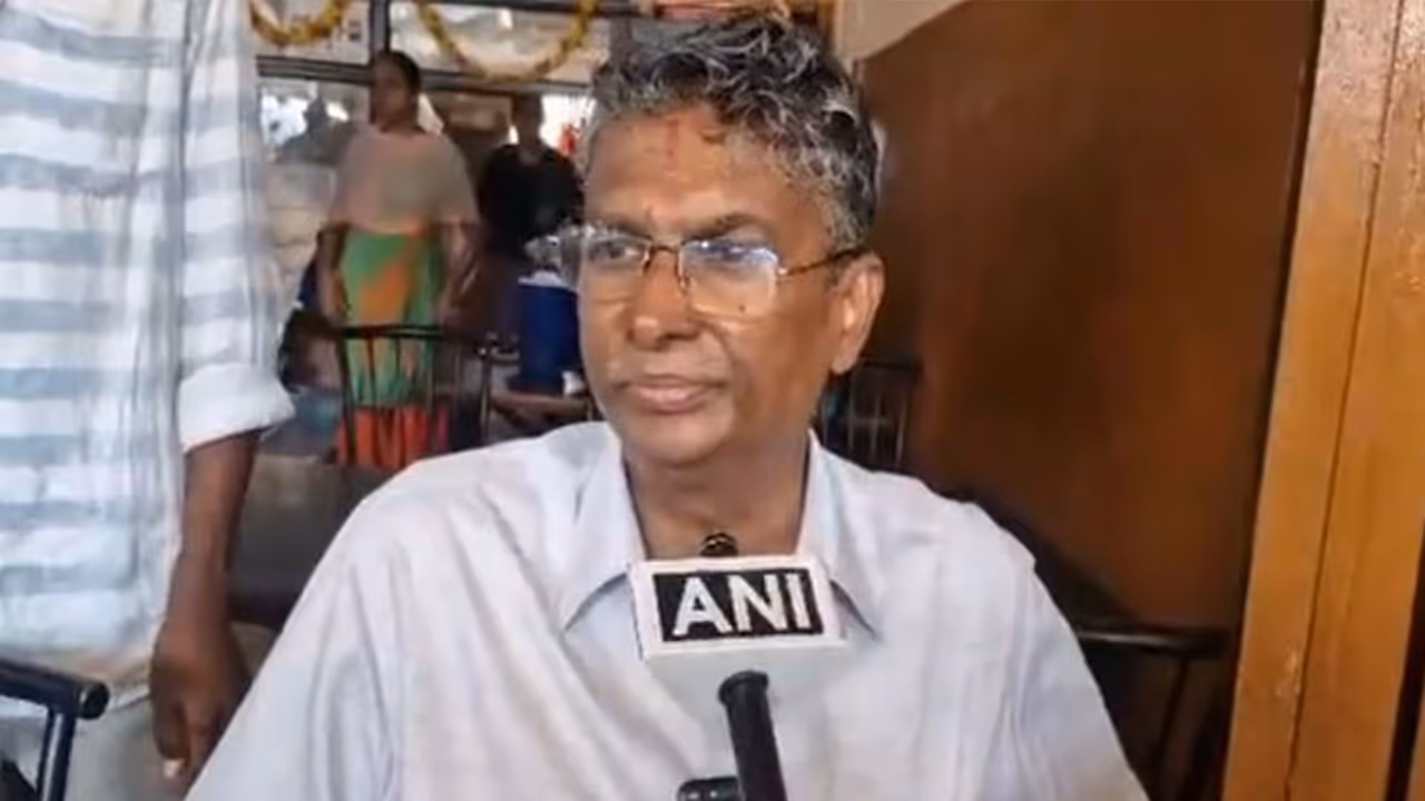 Karnataka Minister Satish Jarkiholi clarifies Yathindra Siddaramaiah’s AHINDA remarks (Photo/ANI)