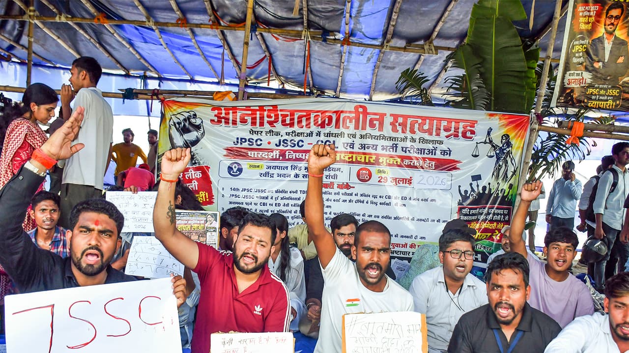 Jharkhand Exam Scandal Students Reject Govt Offer Demand CBI Probe Jharkhand Exam Scandal Students Reject Govt Offer Demand CBI Probe