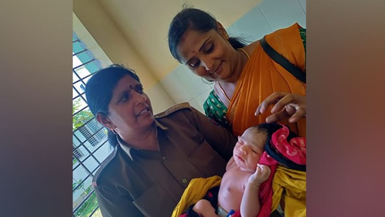 karnataka woman conductor karnataka woman conductor