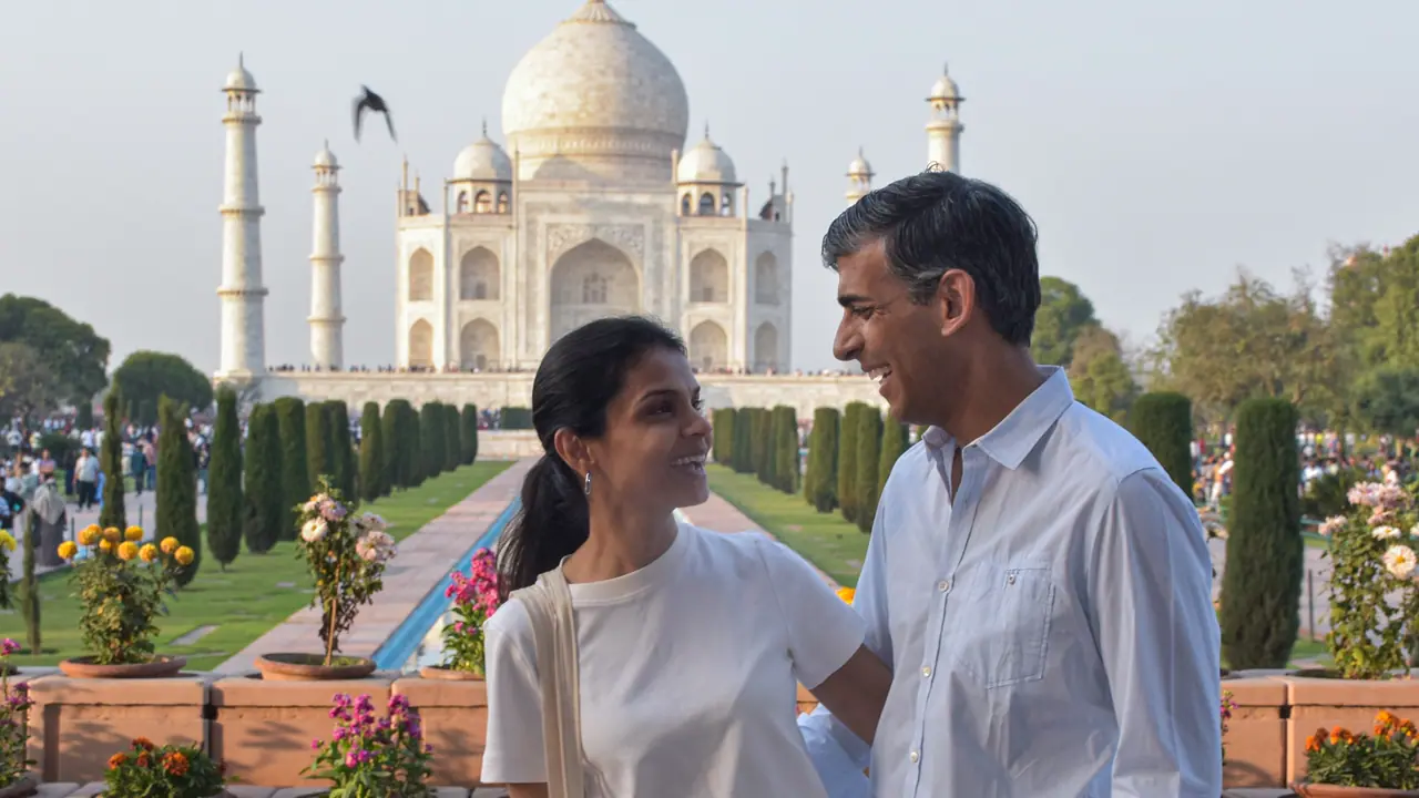 Rishi Sunak with wife Akshata Murty Rishi Sunak with wife Akshata Murty