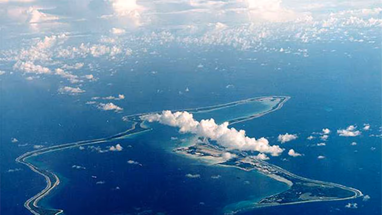 Iran Targets US Base in Diego Garcia with Ballistic Missiles Iran Targets US Base in Diego Garcia with Ballistic Missiles