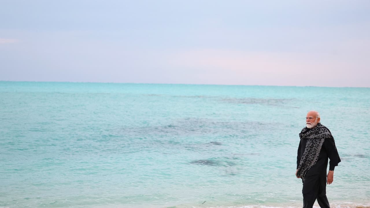 PM Modi on Lakshadweep visit Enjoy the beach along with snorkeling bsm