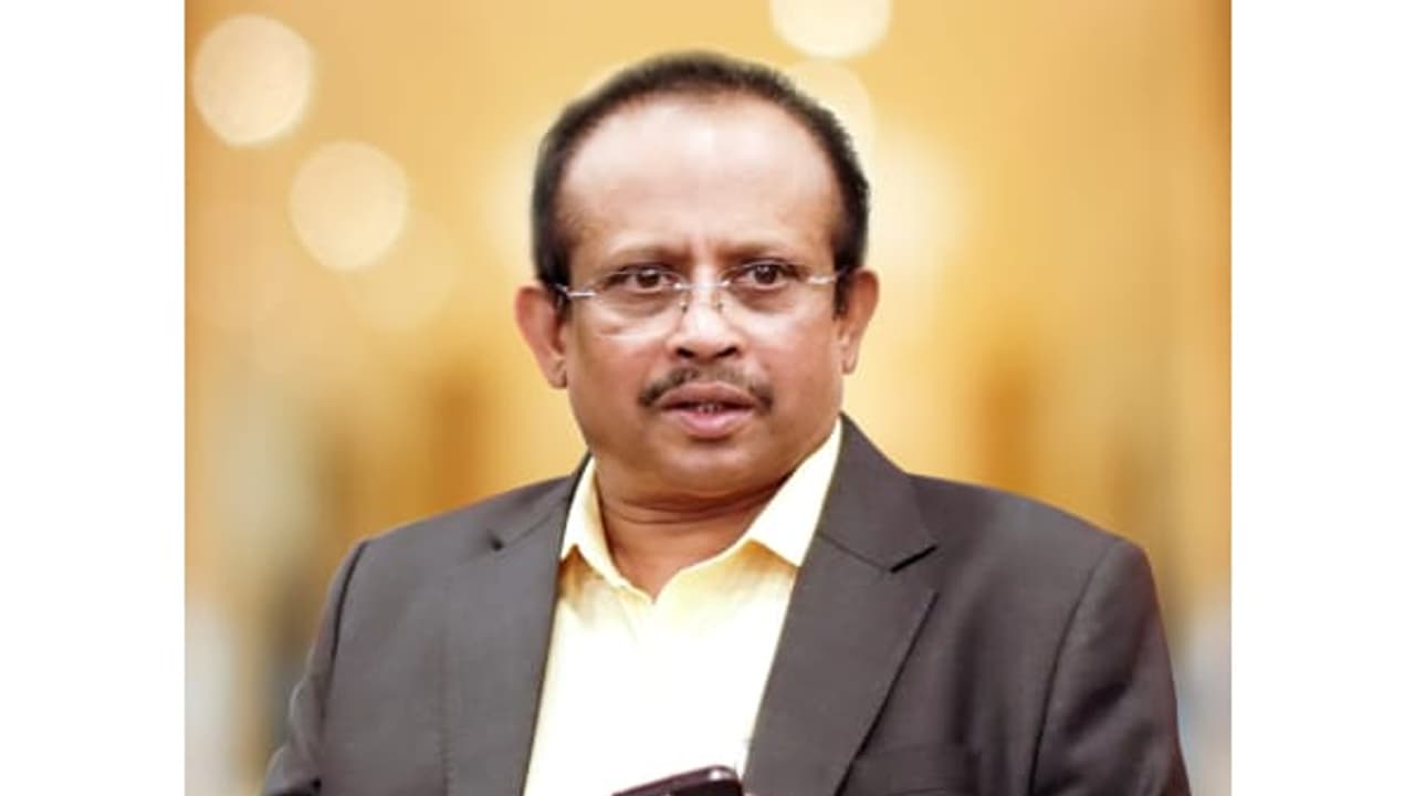 Akbar Travels Akbar Travels