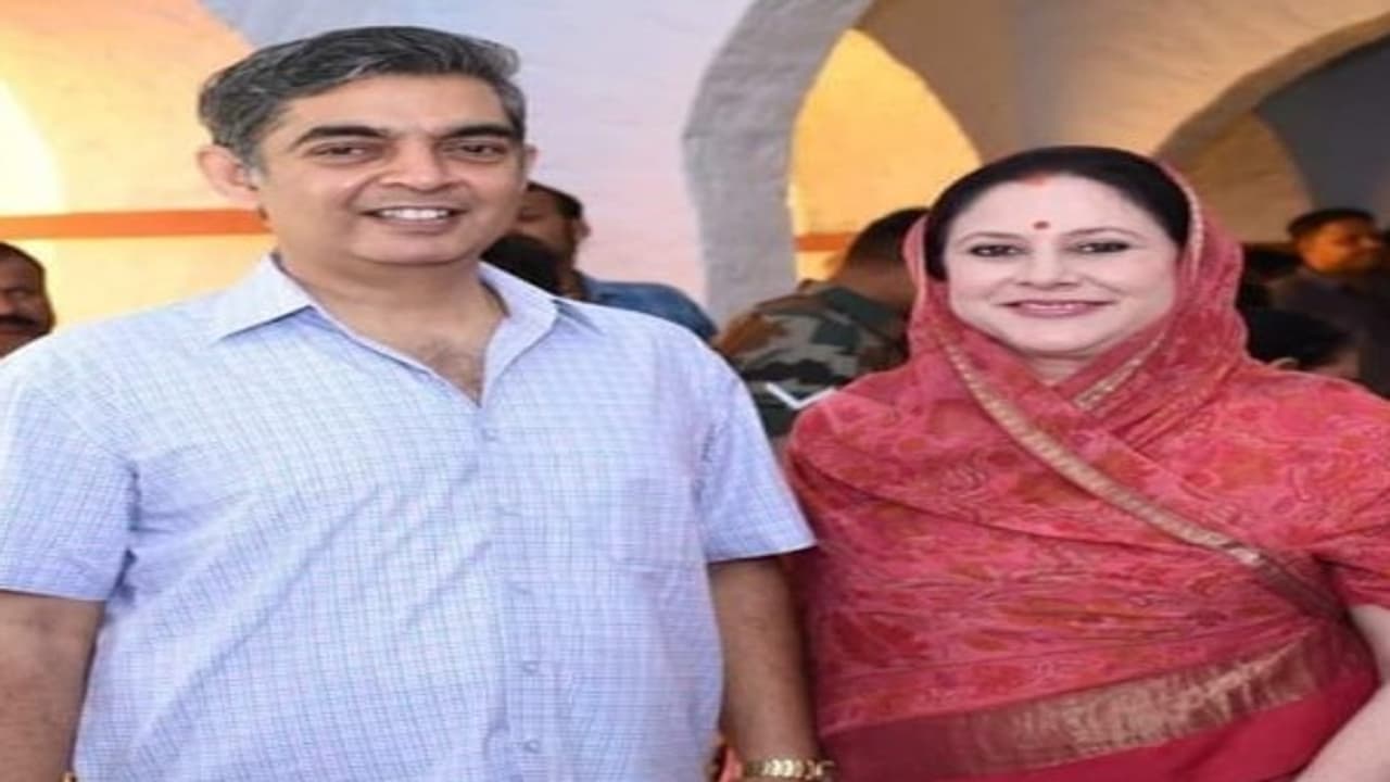 election 00 election 00