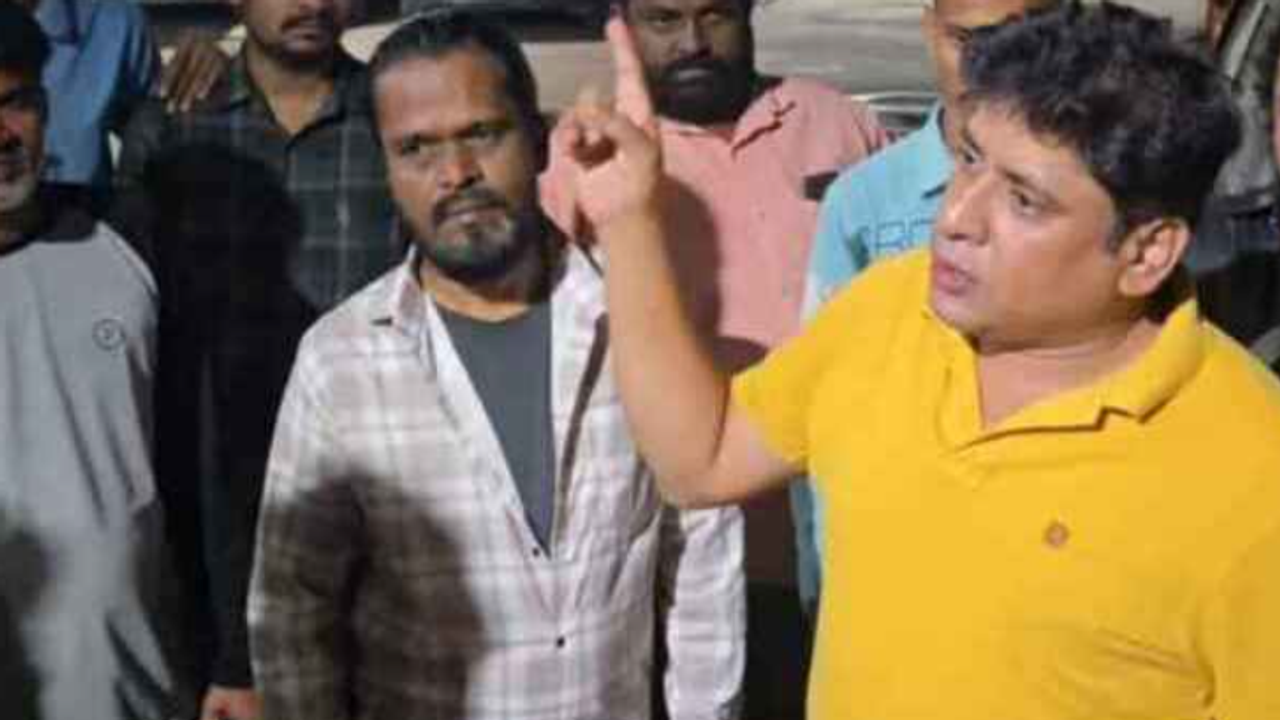 ghatkopar clash over marathi pride 