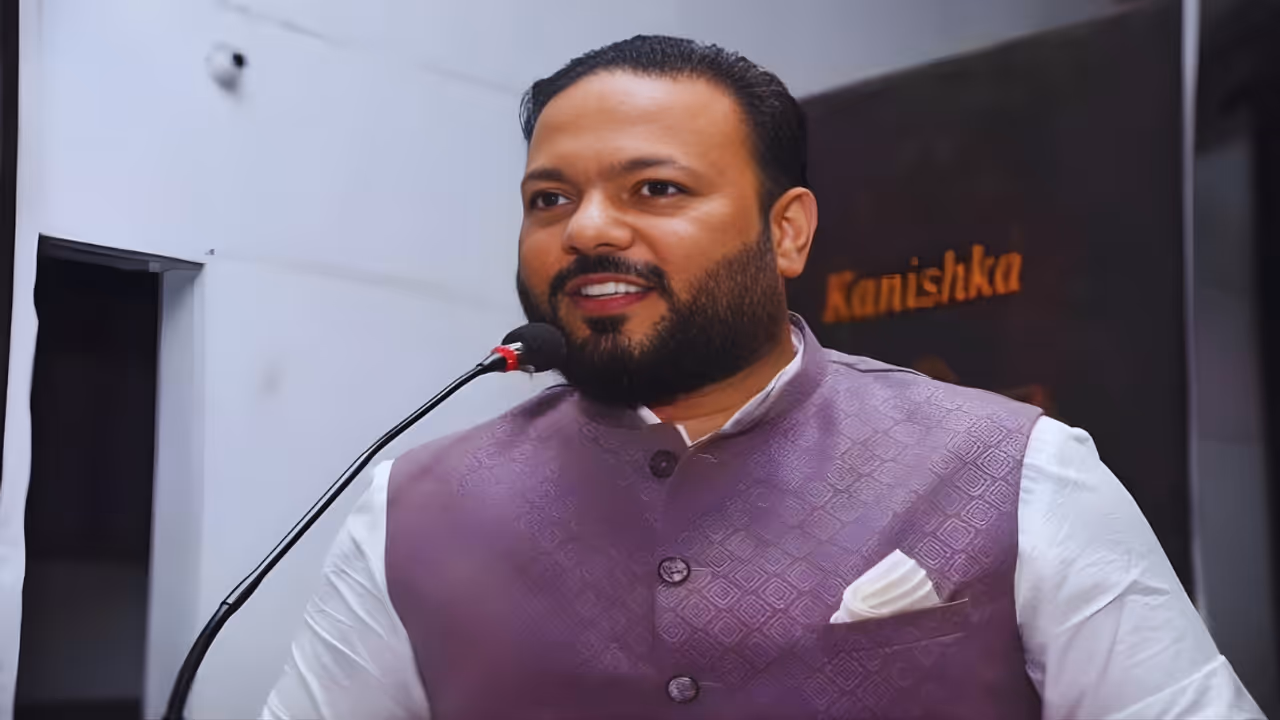 Dr Manu Singh Inspires Global Leaders with Message of Unity at Oxford Ceremony Dr Manu Singh Inspires Global Leaders with Message of Unity at Oxford Ceremony