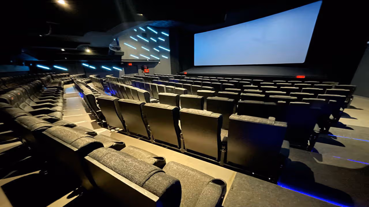 family lost theire child in cinema theatre in guruvayoor