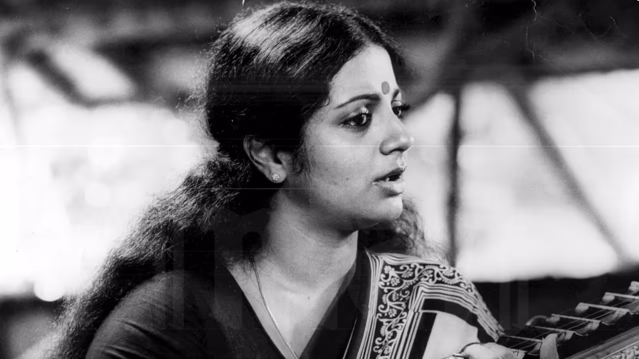actress srividya