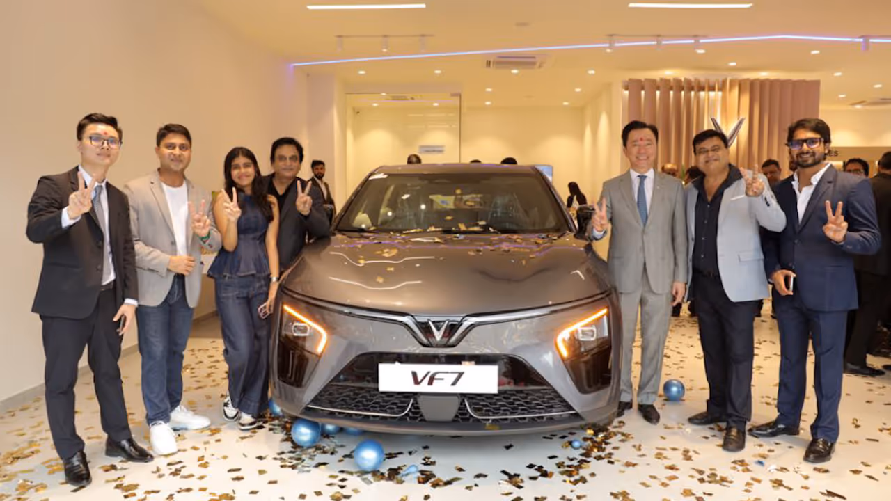 VinFast India Marks Retail Milestone With Grand Surat Dealership Debut