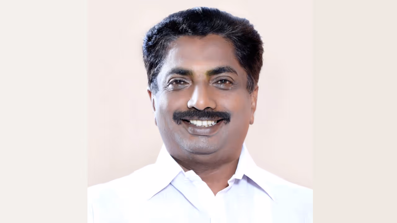 Manakad Suresh Manakad Suresh