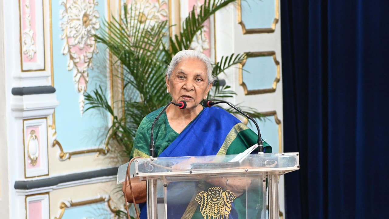 up governor anandi ben patel up governor anandi ben patel