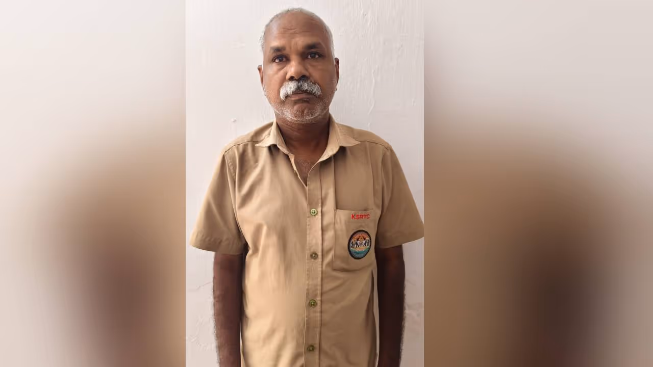 KSRTC BUS MOLESTATION KSRTC BUS MOLESTATION