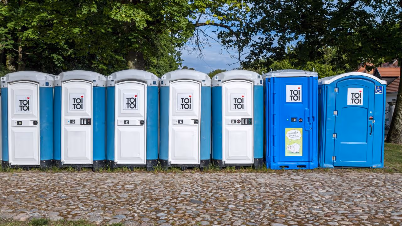 toilet toilet
