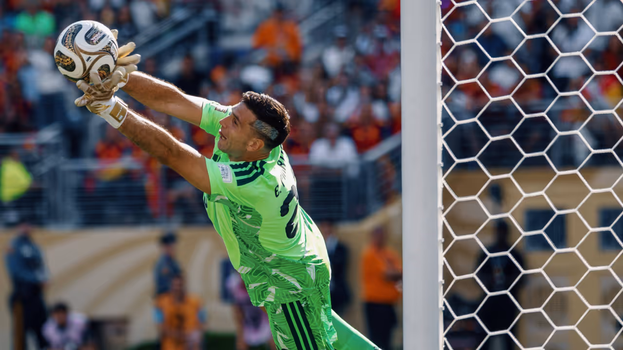 Emiliano Martinez Emiliano Martinez