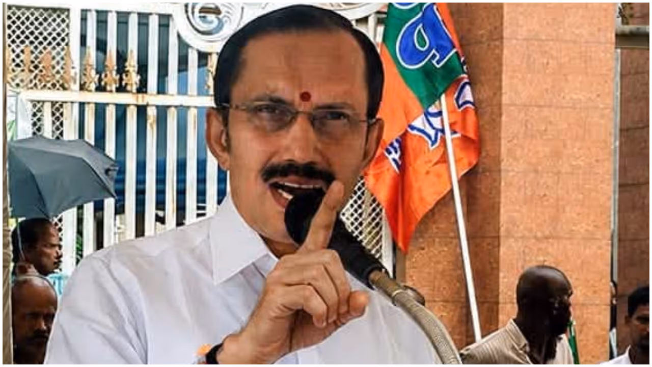 BJP on Kanthapuram BJP on Kanthapuram