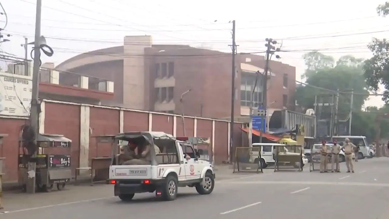 Khalsa College for Women Khalsa College for Women