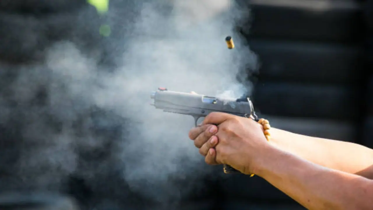 मेक्सिको में धार्मिक कार्यक्रम के दौरान फायरिंग