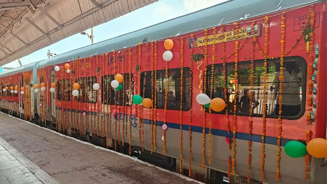 Gwalior Bengaluru Express Gwalior Bengaluru Express