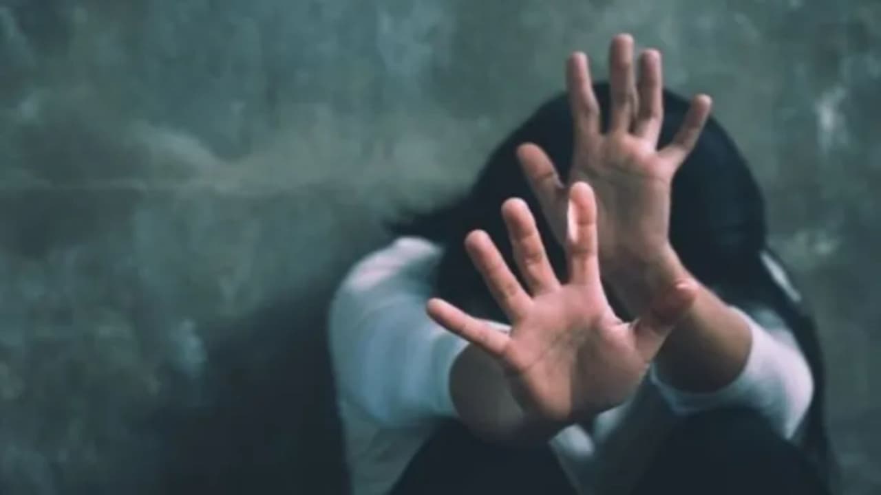 हिंदू महिला के साथ दुष्कर्म
