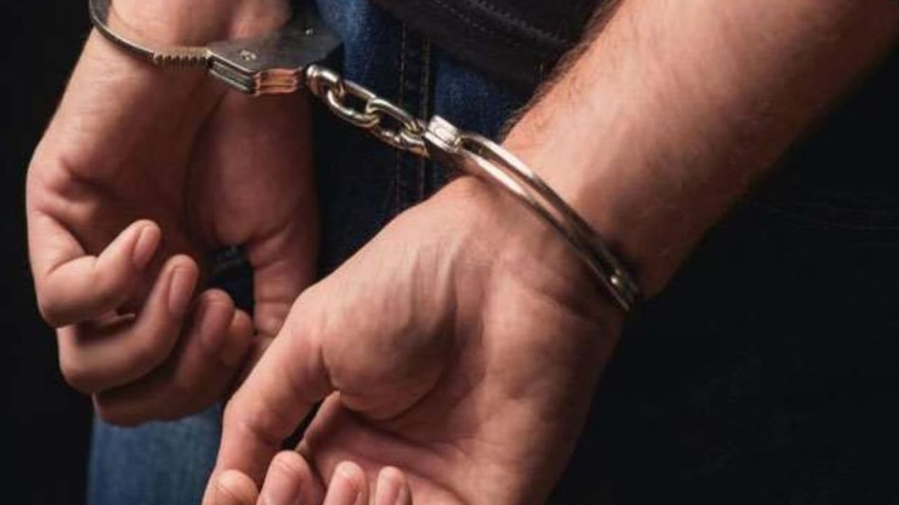  25 साल से फरार चल रहा एक खूंखार सीरियल किलर गिरफ्तार