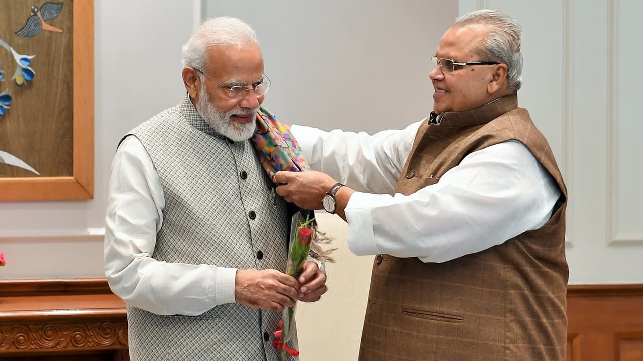 Satya Pal Malik With Narendra Modi Satya Pal Malik With Narendra Modi