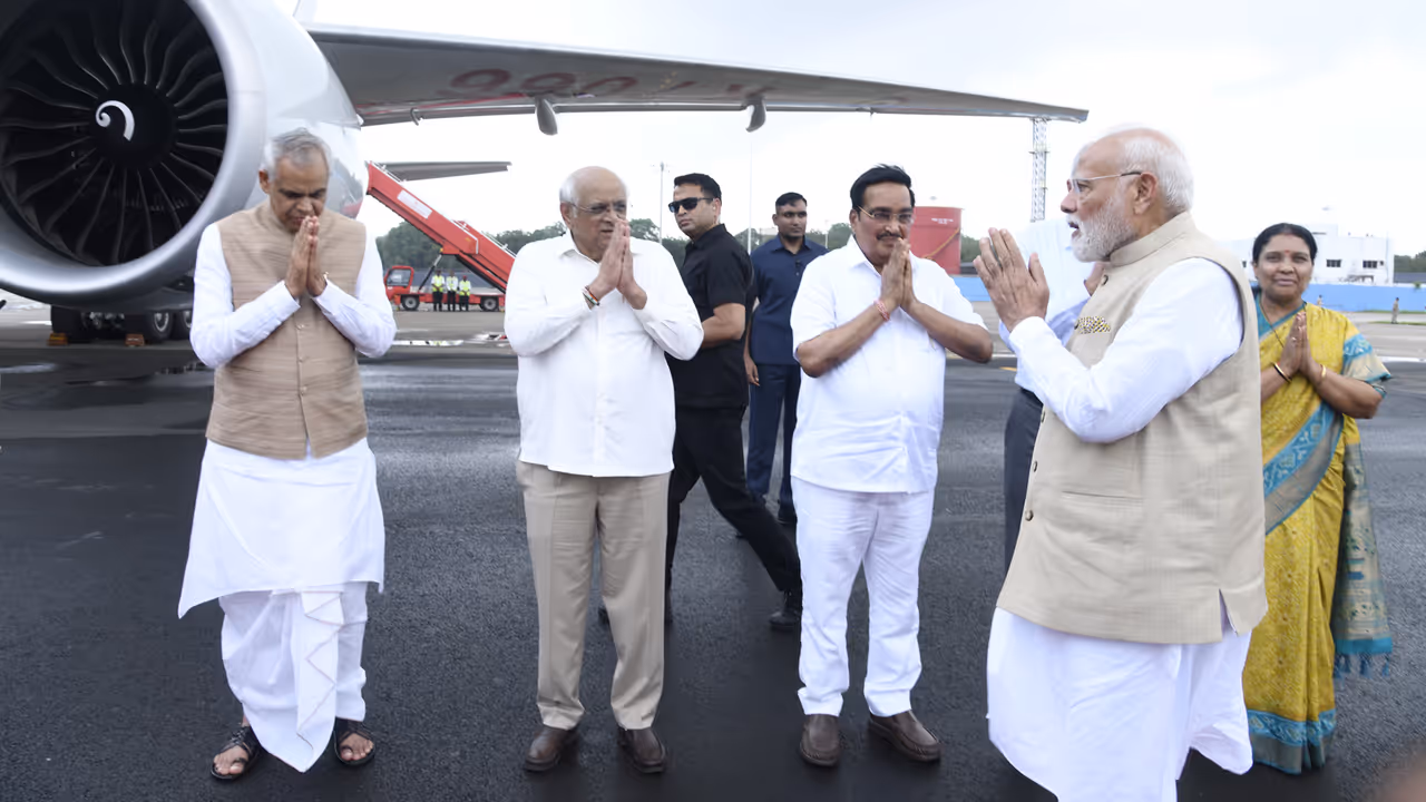 pm modi gujarat visit farewell ahmedabad airport by CM Bhupendra Patel