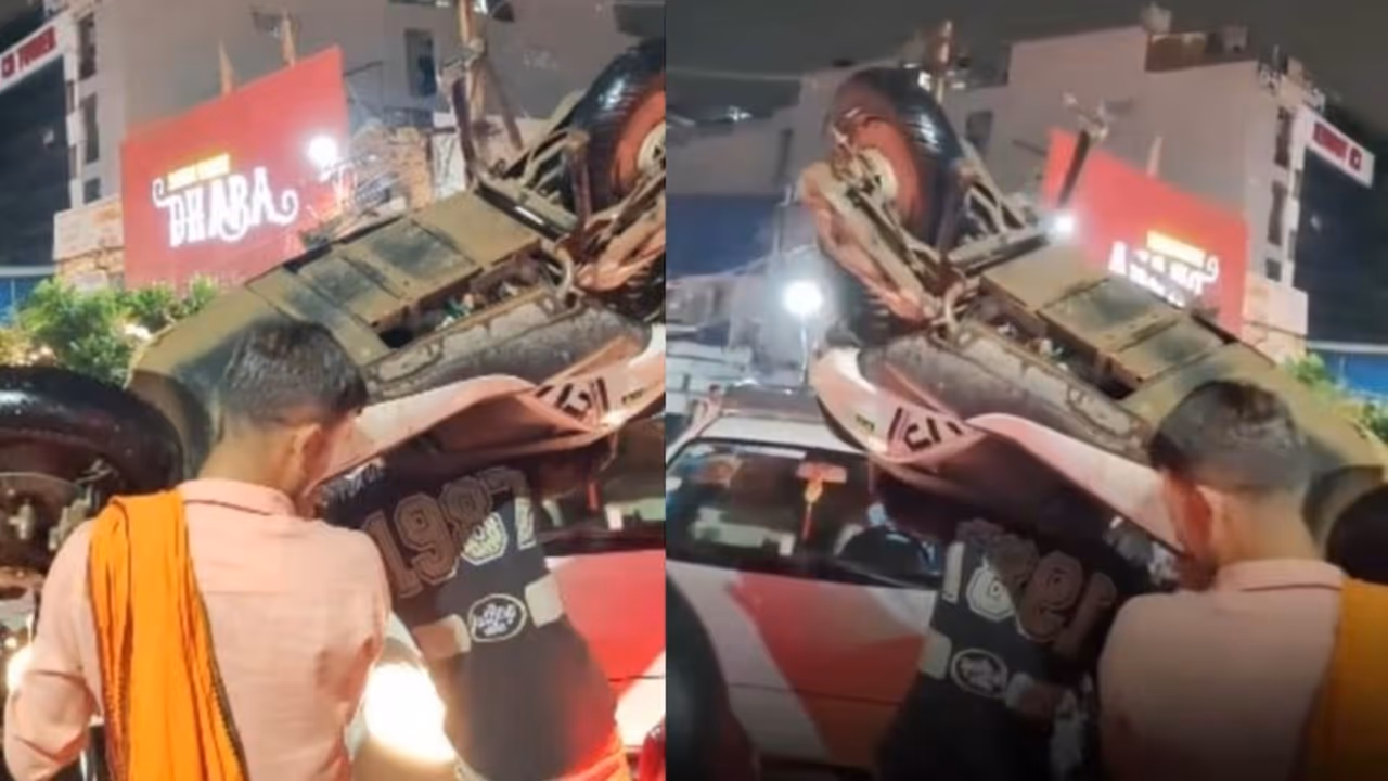 gurugram traffic jam scooter gurugram traffic jam scooter