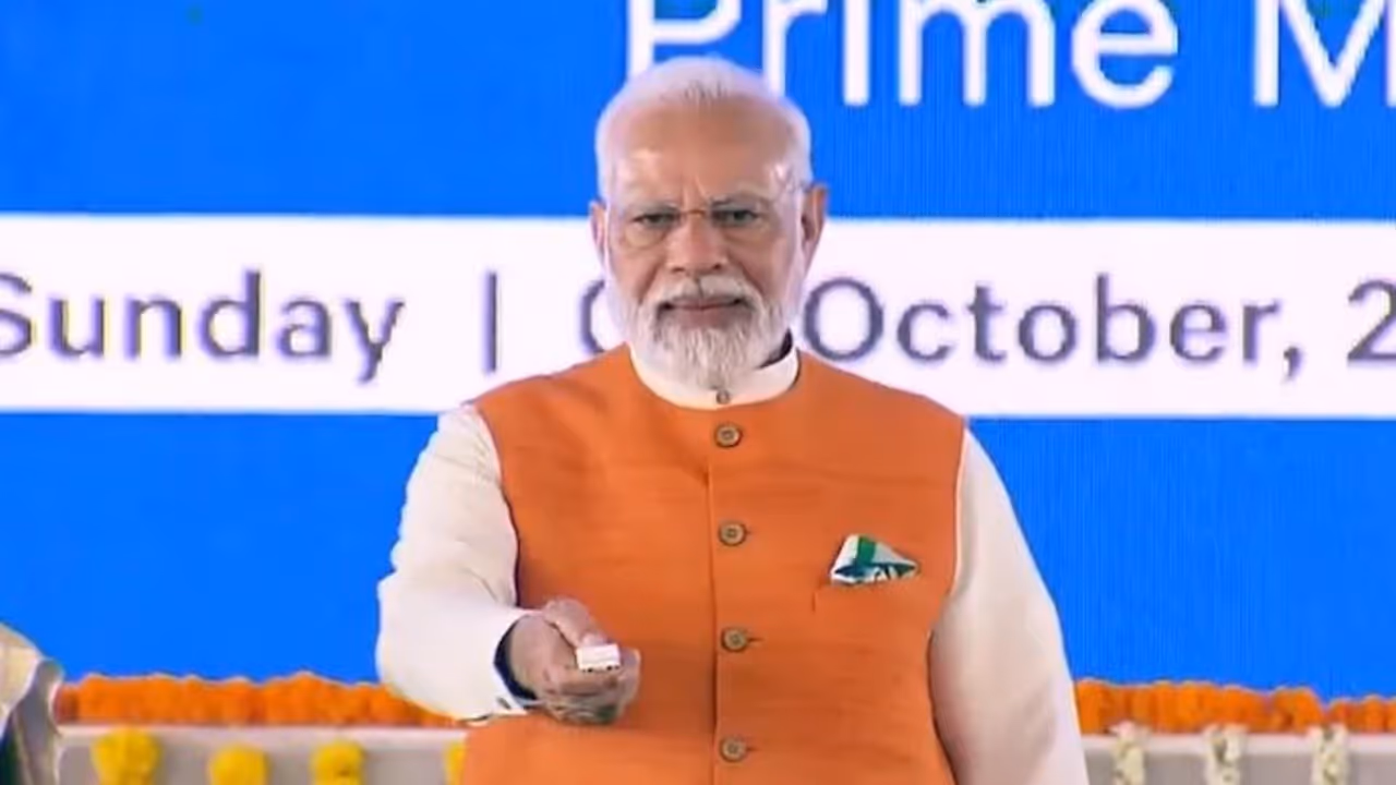PM Modi Launches 1,200 Skill Labs in Bihar