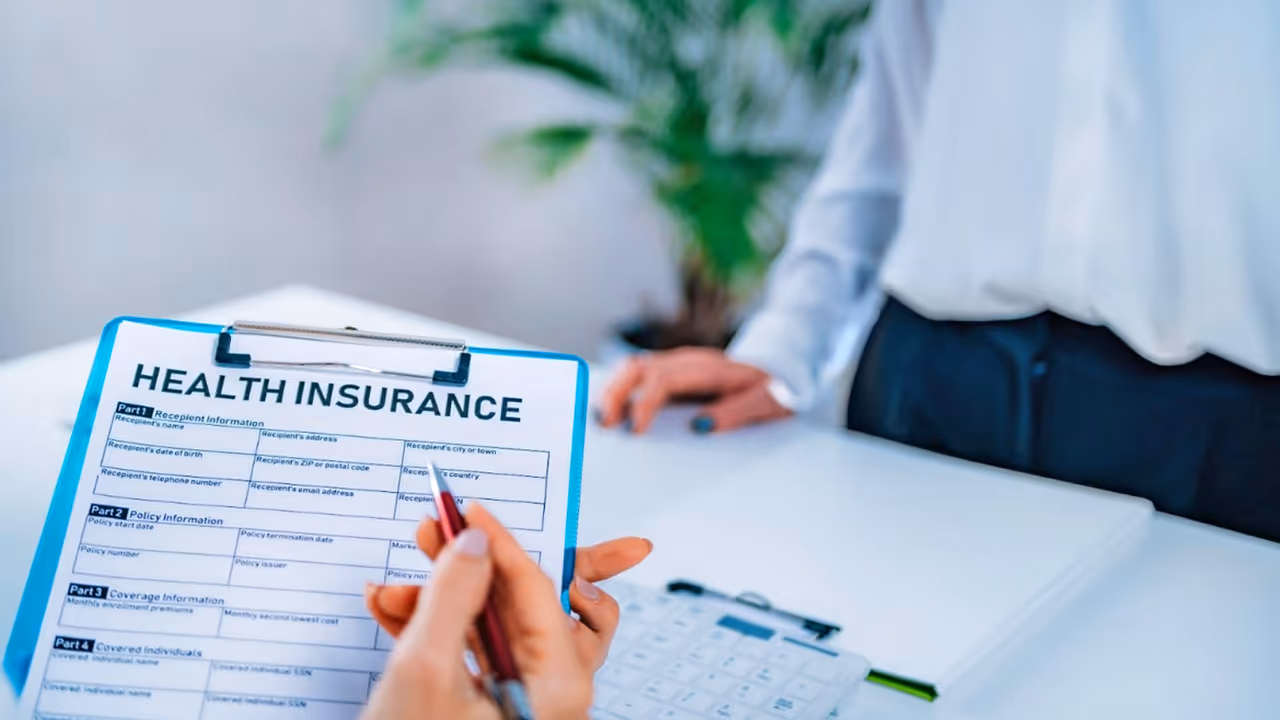 health insurance claim issues india